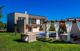 5 odalılar şehir içinde müstakil ev 169 m² Labin'da, Hırvatistan. 680,000 €