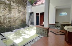 7 odalılar villa 295 m² Ungasan'da, Endonezya. $308,000