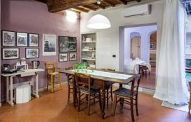2 odalılar daire Floransa'da, İtalya. 410,000 €