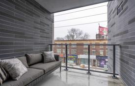 1 odalılar daire Queen Street East'da, Kanada. C$910,000