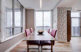 5 odalılar daire North York'da, Kanada. C$1,213,000