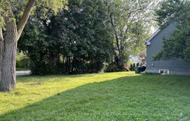 7 odalılar şehir içinde müstakil ev North York'da, Kanada. C$2,548,000
