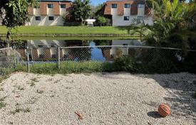 Şehir içinde müstakil ev – North Lauderdale, Broward, Florida,  Amerika Birleşik Devletleri. $360,000