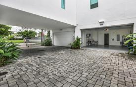 3 odalılar şehir içinde müstakil ev Fort Lauderdale'de, Amerika Birleşik Devletleri. $850,000