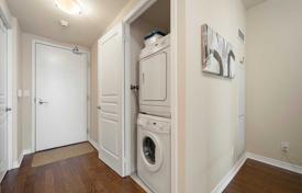 7 odalılar daire Etobicoke'de, Kanada. C$1,168,000
