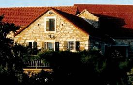 3 odalılar şehir içinde müstakil ev 190 m² Split-Dalmatia County'da, Hırvatistan. 300,000 €
