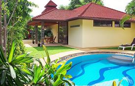 Villa – Phuket, Tayland. 1,340 € haftalık