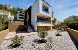 8 odalılar şehir içinde müstakil ev 190 m² Dramalj'da, Hırvatistan. Price on request