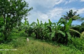 Arsa Lombok'da, Endonezya. $273,000