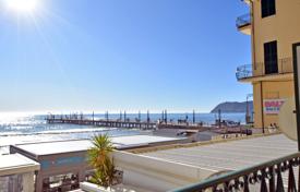 3 odalılar daire 77 m² Liguria'da, İtalya. 980,000 €