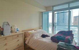 1 odalılar daire Yonge Street'da, Kanada. C$745,000