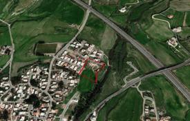 Arsa Timi'de, Kıbrıs. 780,000 €