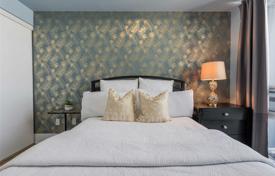 5 odalılar daire North York'da, Kanada. C$807,000