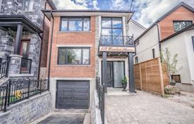 4 odalılar daire York'da, Kanada. C$1,289,000