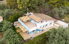 10 odalılar villa 340 m² Pozzallo'da, İtalya. 400,000 €