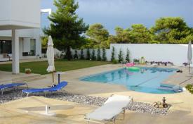 5 odalılar villa 750 m² Rafina'da, Yunanistan. 1,000,000 €