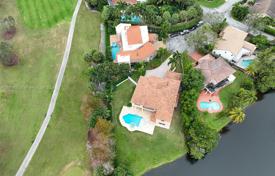 Şehir içinde müstakil ev – Plantation, Broward, Florida,  Amerika Birleşik Devletleri. $2,749,000