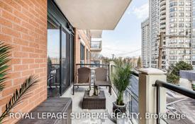 4 odalılar daire Etobicoke'de, Kanada. C$880,000