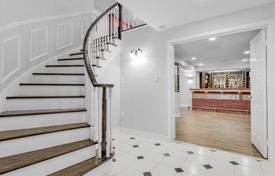 4 odalılar şehir içinde müstakil ev Scarborough'da, Kanada. C$2,630,000