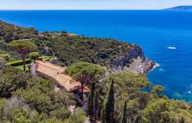 20 odalılar villa Porto Santo Stefano'da, İtalya. Price on request