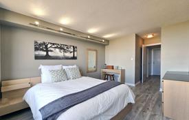5 odalılar daire Scarborough'da, Kanada. C$725,000