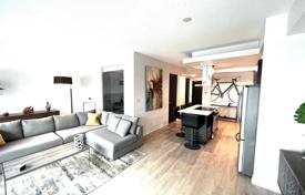 2 odalılar daire Etobicoke'de, Kanada. C$900,000