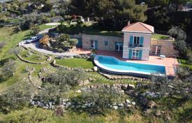 Villa – Bordighera, Liguria, İtalya. 3,000,000 €