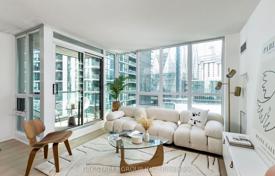 6 odalılar daire Yonge Street'da, Kanada. C$1,058,000