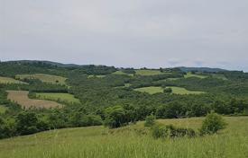 Arsa Castelnuovo di Val di Cecina'da, İtalya. 1,490,000 €