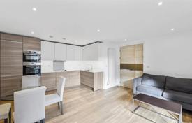 2 odalılar daire 70 m² Londra'da, Birleşik Krallık. £525,000