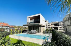 Villa – Kemer, Antalya, Türkiye. $706,000