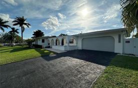 Şehir içinde müstakil ev – Cutler Bay, Miami, Florida,  Amerika Birleşik Devletleri. $755,000