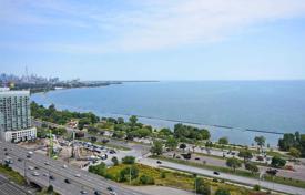 3 odalılar daire The Queensway'da, Kanada. C$938,000