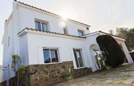 4 odalılar villa Lloret de Mar'da, İspanya. 2,500 € haftalık