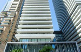 4 odalılar daire Charles Street East'da, Kanada. C$908,000