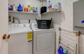 2 odalılar daire Scarborough'da, Kanada. C$786,000