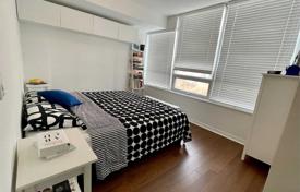 2 odalılar daire Etobicoke'de, Kanada. C$860,000