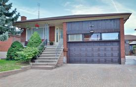 Şehir içinde müstakil ev – Scarborough, Toronto, Ontario,  Kanada. C$1,349,000