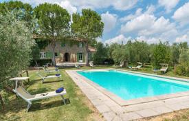17 odalılar villa 385 m² Cortona'da, İtalya. 1,090,000 €