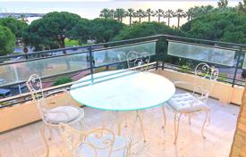 4 odalılar daire Cannes'da, Fransa. 6,500 € haftalık
