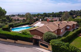 8 odalılar villa 877 m² Sant Andreu de Llavaneres'da, İspanya. 2,800,000 €