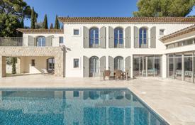 Villa – Mougins, Cote d'Azur (Fransız Rivierası), Fransa. 3,850,000 €