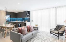 4 odalılar daire 77 m² Londra'da, Birleşik Krallık. 661,000 €