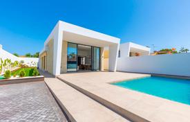 3 odalılar villa 120 m² Torrevieja'da, İspanya. 725,000 €