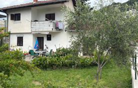 5 odalılar yazlık ev 150 m² Donja Lastva'da, Karadağ. 475,000 €