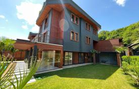 6 odalılar villa 550 m² Eyüpsultan'da, Türkiye. 208,006,000 TRY