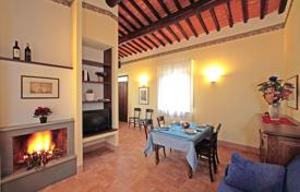 25 odalılar yazlık ev Siena'da, İtalya. 1,950,000 €