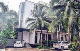 4 odalılar villa 450 m² Ko Kaeo'da, Tayland. $551,000