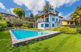 Villa – Padenghe sul Garda, Lombardiya, İtalya. 3,500,000 €