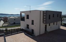 6 odalılar şehir içinde müstakil ev 169 m² Vodice'de, Hırvatistan. 495,000 €